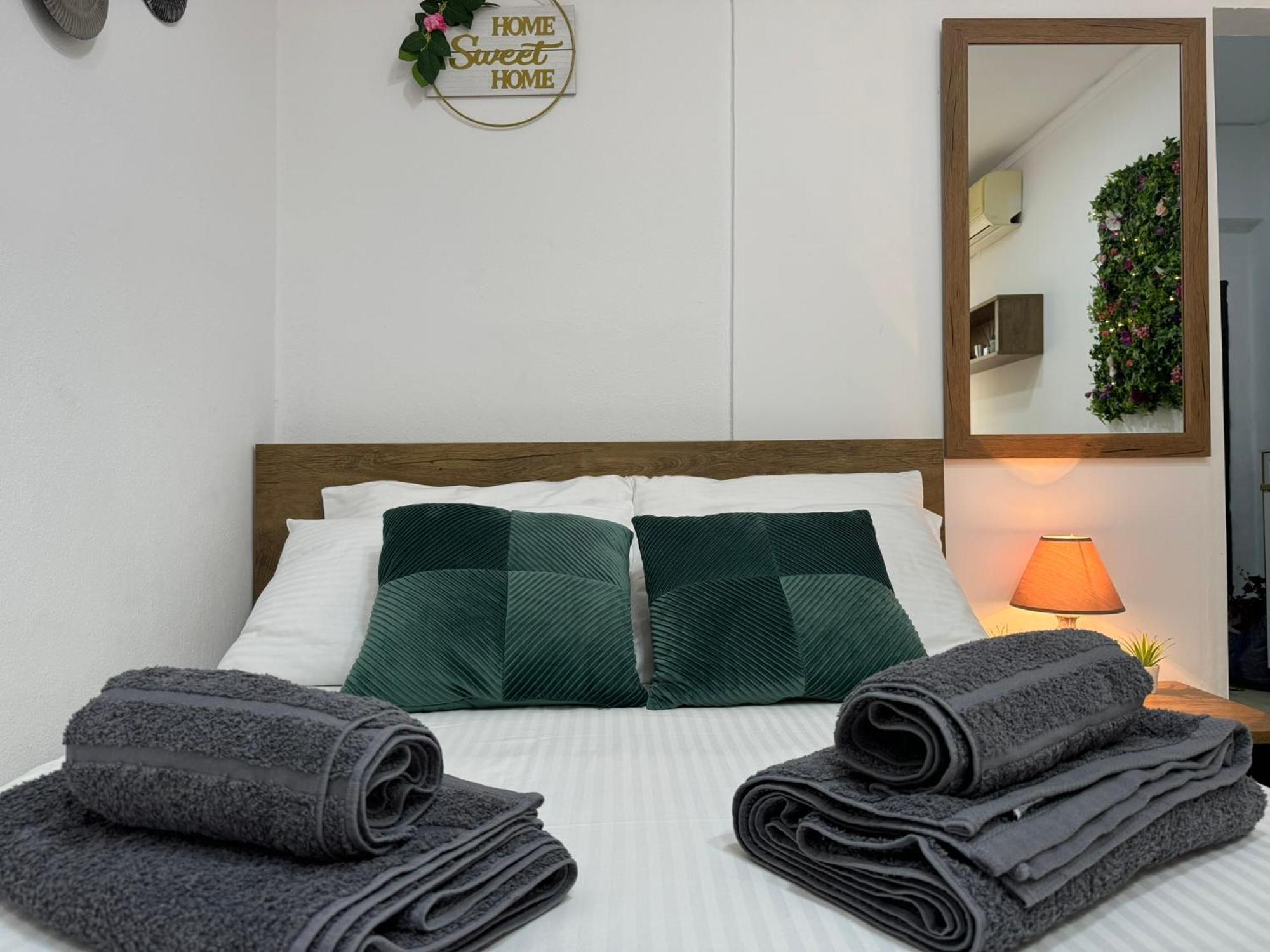 Central Park Apartment อเล็กซานโดรโพลิส ภายนอก รูปภาพ